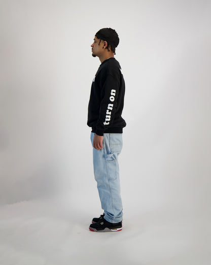 A model wearing a Sauce longsleeve picture from the Side
